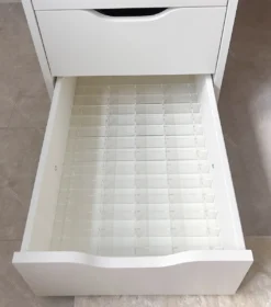 Jumanah® Collections "Sorted" - Large - Set A - Make Up Organizer Ladeverdeler Transparant Acryl- Ikea Alex 5 Ladeblok -Cosmetica Winkel 1058x1200 1