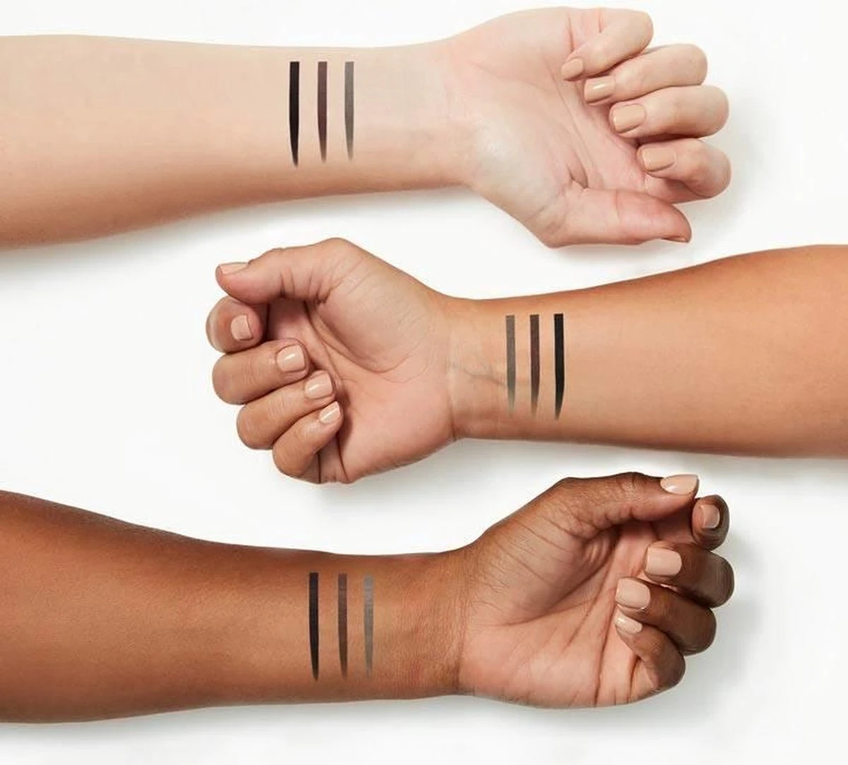 Maybelline Tattoo Liner Smokey Gel Pencil Eyeliner Zwart - Waterproof 5 Maybelline Tattoo Liner Smokey Gel Pencil Eyeliner Zwart - Waterproof - Afbeelding 5