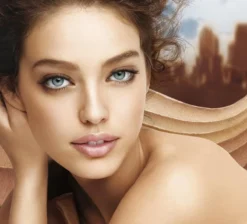 Maybelline Dream Matte Mousse Foundation - 08 Light Beige -Cosmetica Winkel 1200x1086 12