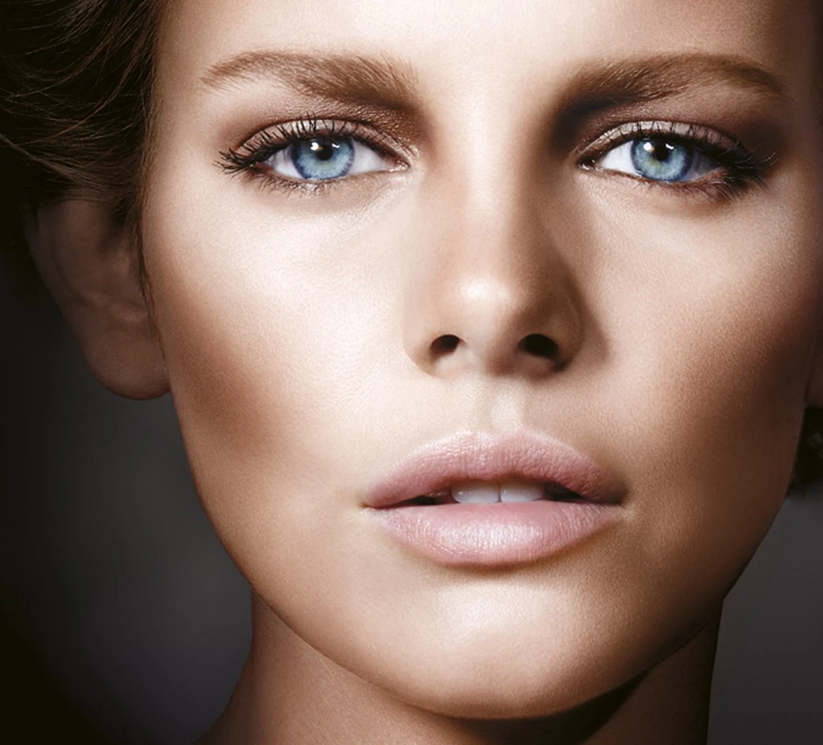 Maybelline Master Sculpt - Medium/Dark - Contouring Poeder 1 Maybelline Master Sculpt - Medium/Dark - Contouring Poeder