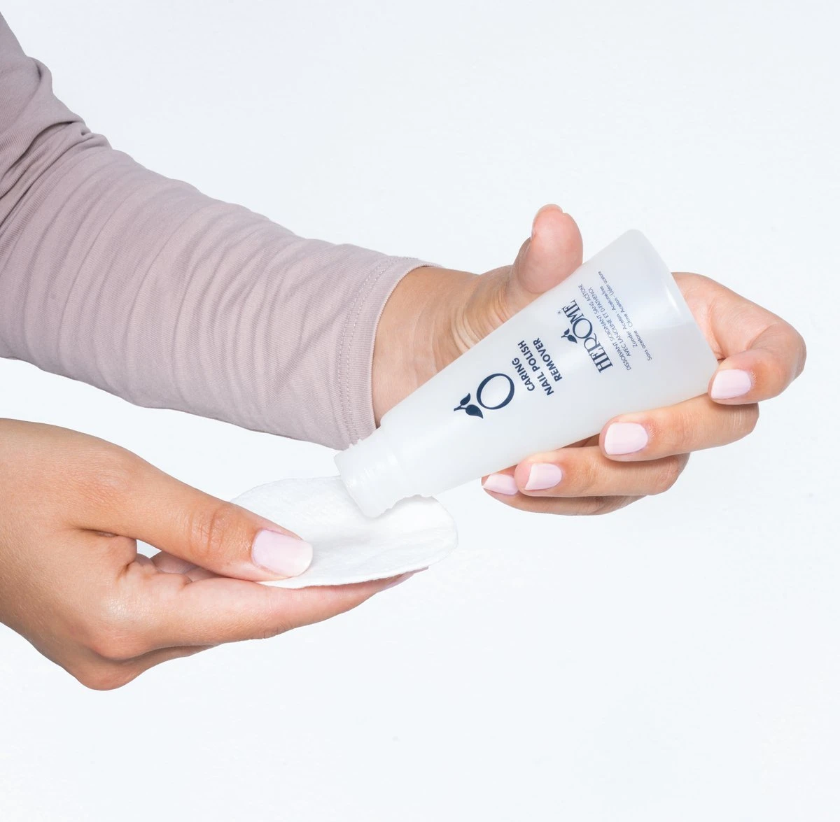 Herome Combi-Pack Caring Nail Polish Remover Duo - 1x Nagellakremover 120ml & 1x Caring Nail Polish Remover Pads 100 2 Herome Combi-Pack Caring Nail Polish Remover Duo - 1x Nagellakremover 120ml & 1x Caring Nail Polish Remover Pads 100 - Afbeelding 2