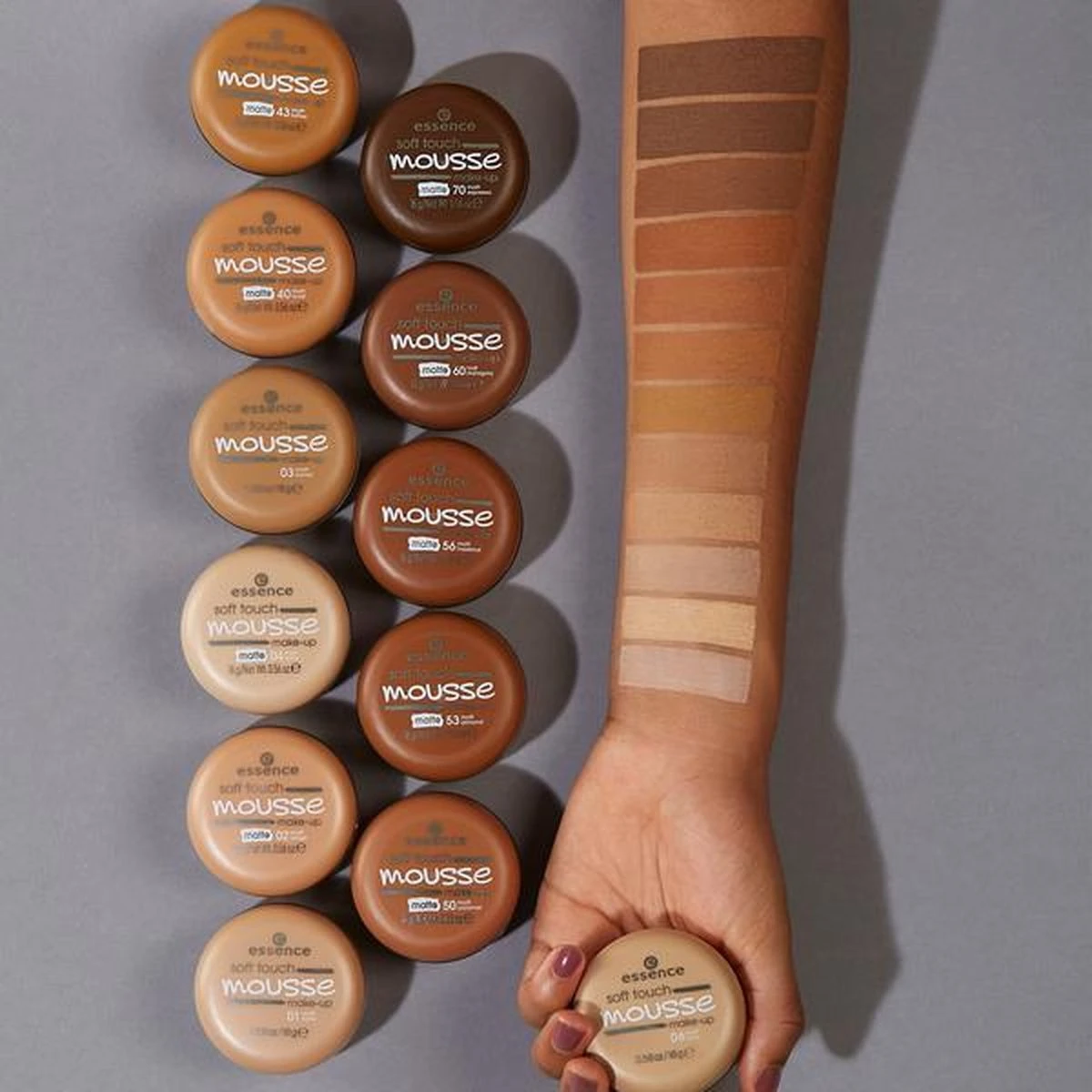 Essence - Soft Touche Mousse Makeup Matting Primer In Musie 02 Matt Beige 16G 4 Essence - Soft Touche Mousse Makeup Matting Primer In Musie 02 Matt Beige 16G - Afbeelding 4