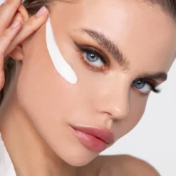 Meroda Changing Foundation - Kleurveranderende Foundation - 30ml 15 Meroda Changing Foundation - Kleurveranderende Foundation - 30ml -Cosmetica Winkel 1200x1200 722