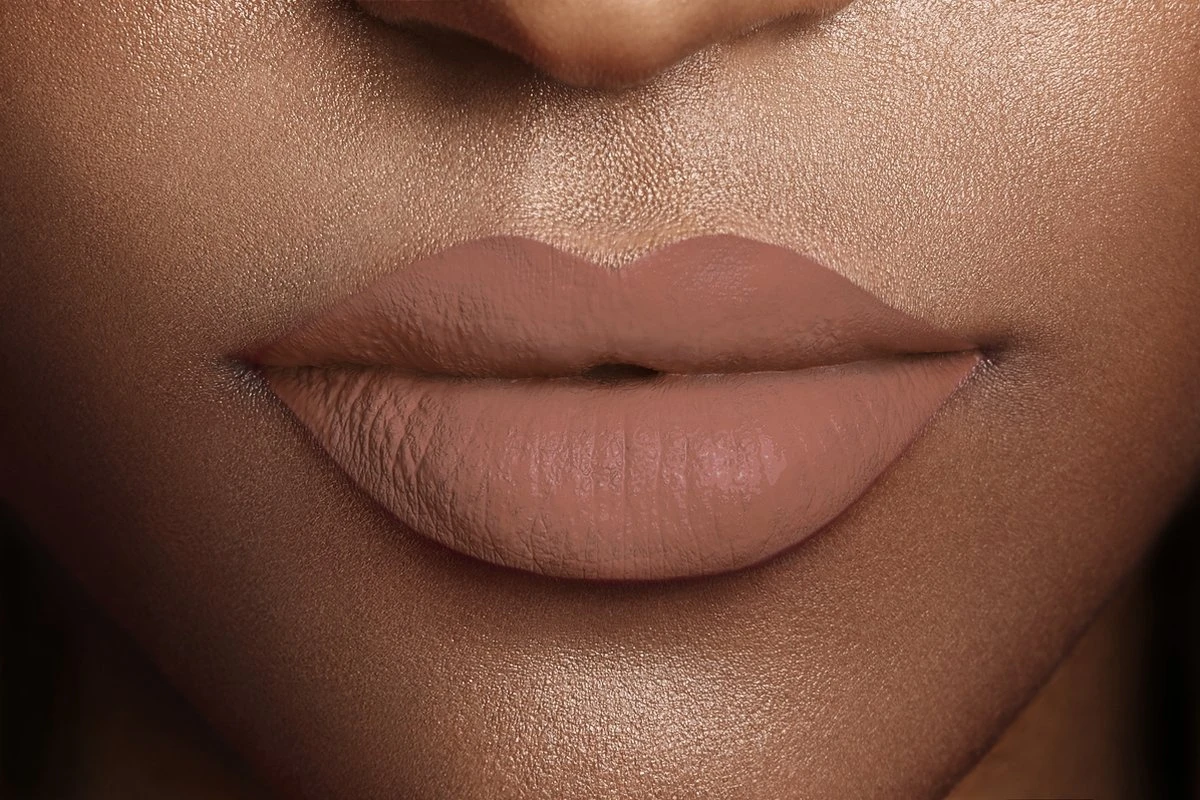 L’Oréal Paris Les Chocolate Ultra Matte Liquid Lippenstift - 844 Sweet Tooth 4 L’Oréal Paris Les Chocolate Ultra Matte Liquid Lippenstift - 844 Sweet Tooth - Afbeelding 4