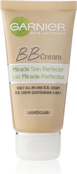 Garnier SkinActive - BB Cream Classic Light 5-in-1 Dagverzorging - 50ml - Getinte Dagcrème -Cosmetica Winkel 531x1200