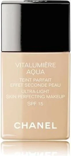 Chanel Vitalumiere Aqua Foundation - 30 Beige - SPF15 - 30 Ml -Cosmetica Winkel 548x1200 1