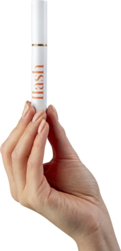 Célie Beauty FLASH - Wimperserum - Binnen 1 Week Zichtbaar Resultaat - 100% Vegan - Wimpergroei - Wimperverzorging - Volle Wimpers - Dikke Wimpers - 3ml - Hydraterend 11 Célie Beauty FLASH - Wimperserum - Binnen 1 Week Zichtbaar Resultaat - 100% Vegan - Wimpergroei - Wimperverzorging - Volle Wimpers - Dikke Wimpers - 3ml - Hydraterend -Cosmetica Winkel 582x1200 1