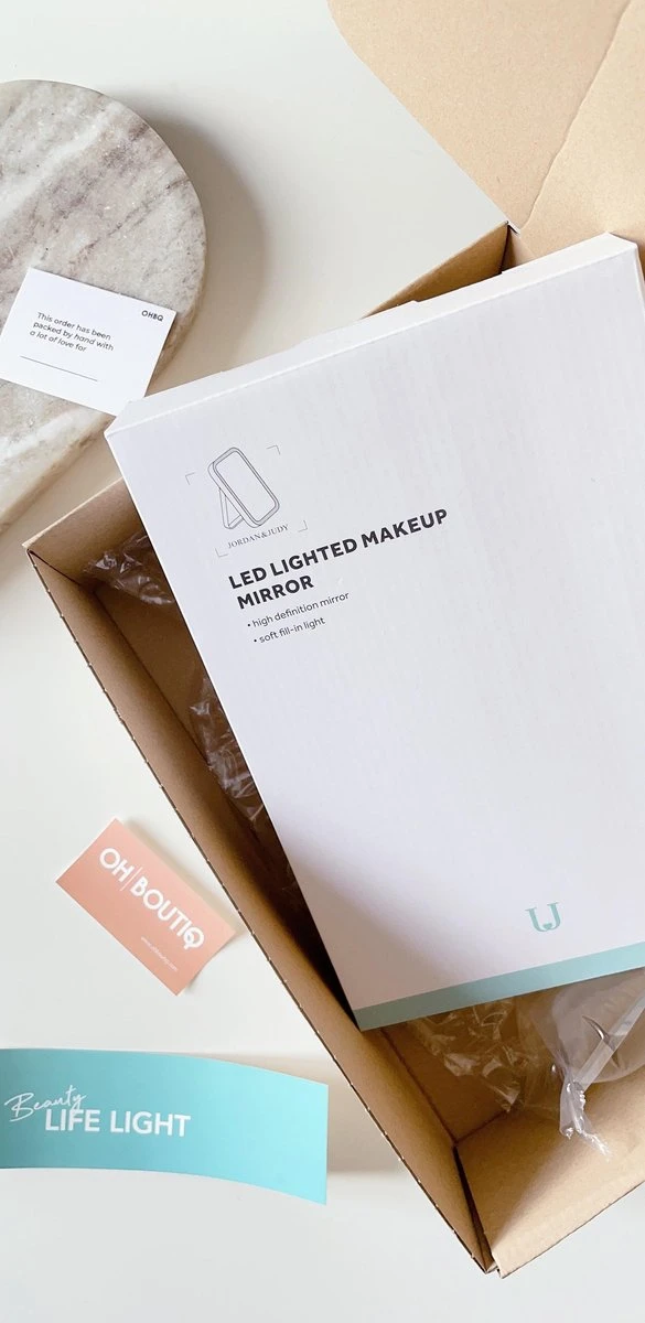 Jordan & Judy Make-upspiegel Met Verlichting - Oplaadbaar - Led Spiegel Make Up Met Touch Switch - Staand Spiegel 5 Jordan & Judy Make-upspiegel Met Verlichting - Oplaadbaar - Led Spiegel Make Up Met Touch Switch - Staand Spiegel - Afbeelding 5