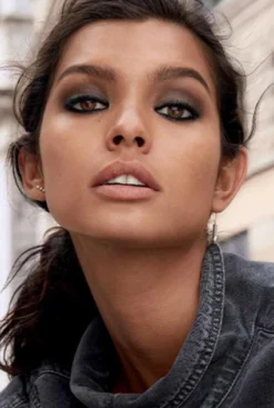 Maybelline Tattoo Liner Smokey Gel Pencil Eyeliner Zwart - Waterproof 10 Maybelline Tattoo Liner Smokey Gel Pencil Eyeliner Zwart - Waterproof -Cosmetica Winkel 807x1200