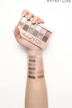 Maybelline The Blushed Nudes OogschaduwPalette - 12 Roze Nude Tinten -Cosmetica Winkel 808x1200 7