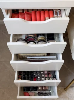 Jumanah® Collections "Sorted" - Large - Set A - Make Up Organizer Ladeverdeler Transparant Acryl- Ikea Alex 5 Ladeblok -Cosmetica Winkel 893x1200