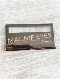 Rimmel London Rimmel Magnif'Eyes Eye Oogschaduw Palette - 003 Grunge Glamour 13 Rimmel London Rimmel Magnif'Eyes Eye Oogschaduw Palette - 003 Grunge Glamour -Cosmetica Winkel 900x1200 25