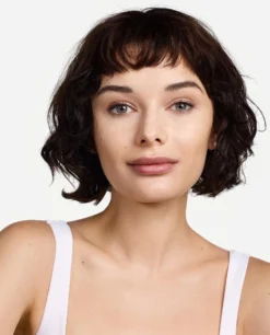 Clinique Beyond Perfecting Foundation + Concealer - 07 Cream Chamois -Cosmetica Winkel 970x1200 2