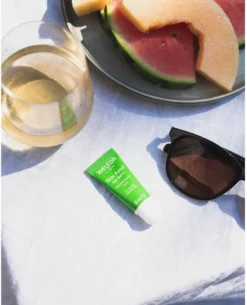 Weleda Skin Food Lip Balm -Cosmetica Winkel 973x1200